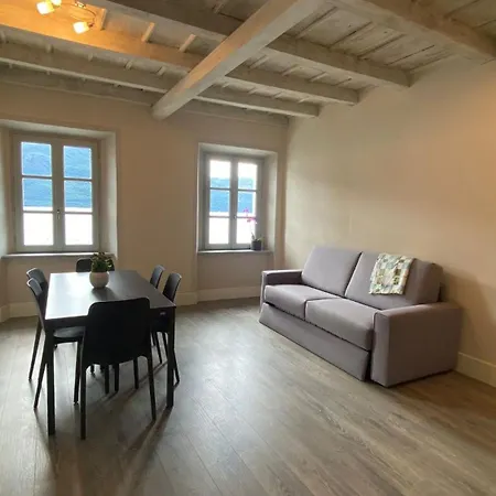 Stella Apartment *